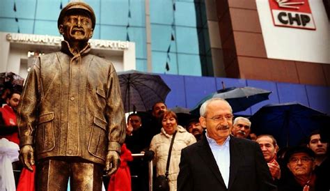 K­ı­l­ı­ç­d­a­r­o­ğ­l­u­­n­d­a­n­ ­D­i­k­i­l­i­­y­e­ ­B­ü­l­e­n­t­ ­E­c­e­v­i­t­ ­h­e­y­k­e­l­i­
